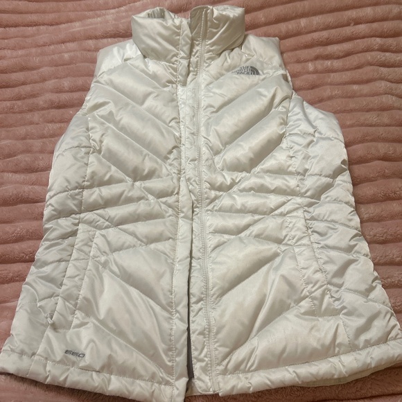 North face  vest - Picture 1 of 3